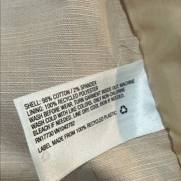 Cat & Jack Boy’s Beige Blazer with Button Details - Picture 4 of 5